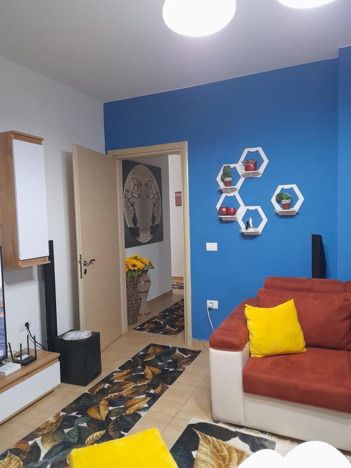 Apartment Xhindole Luxury *