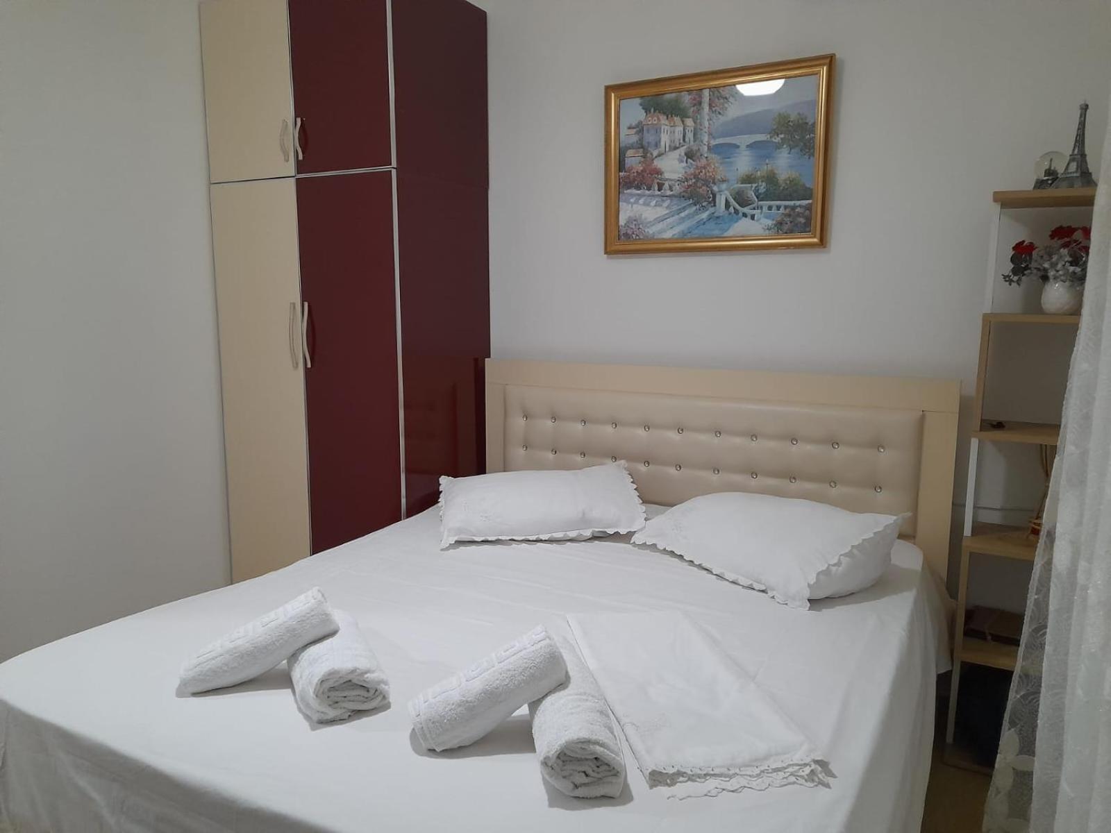 Xhindole Luxury * Vlore