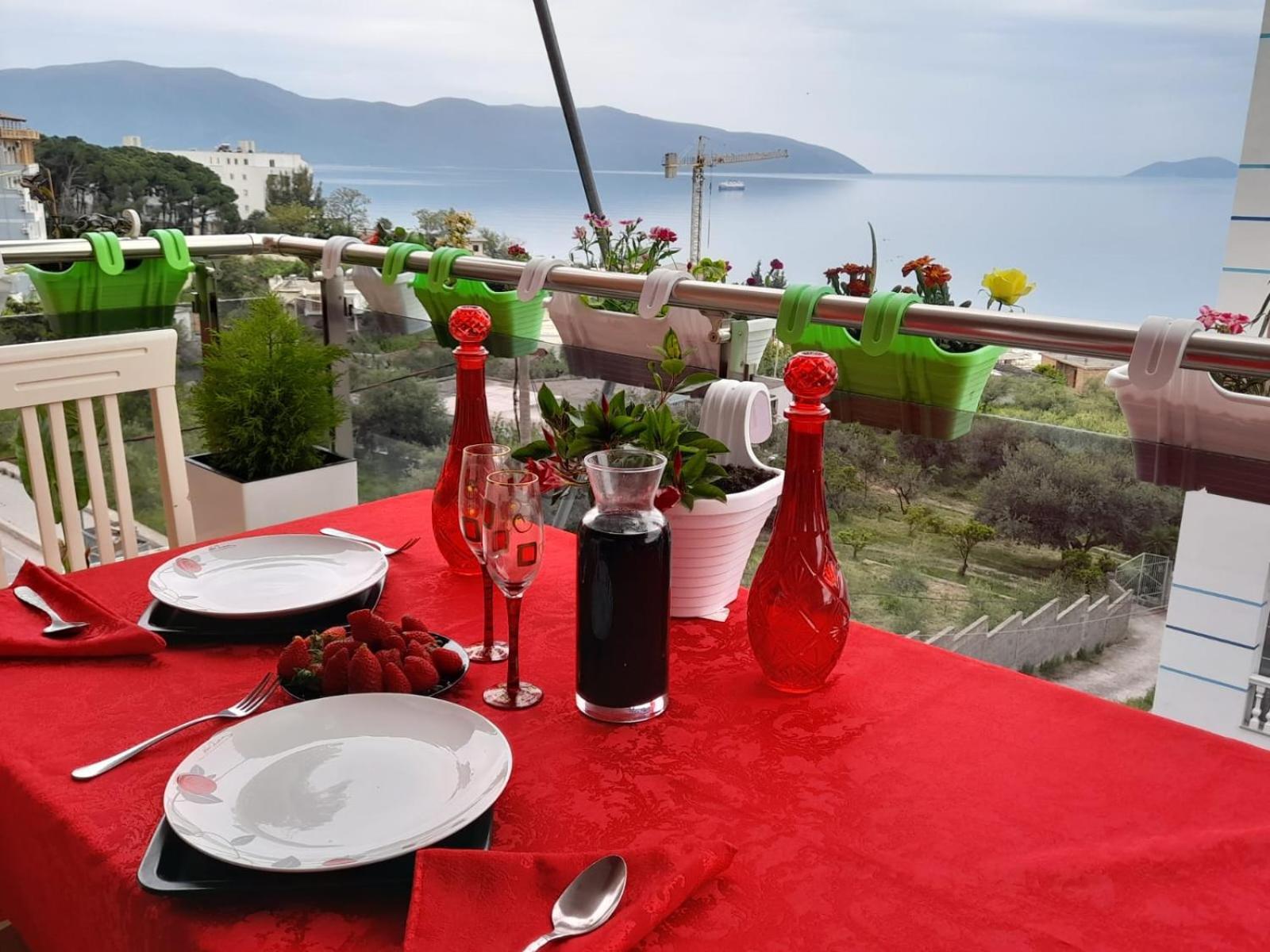 Xhindole Luxury Apartment Vlore