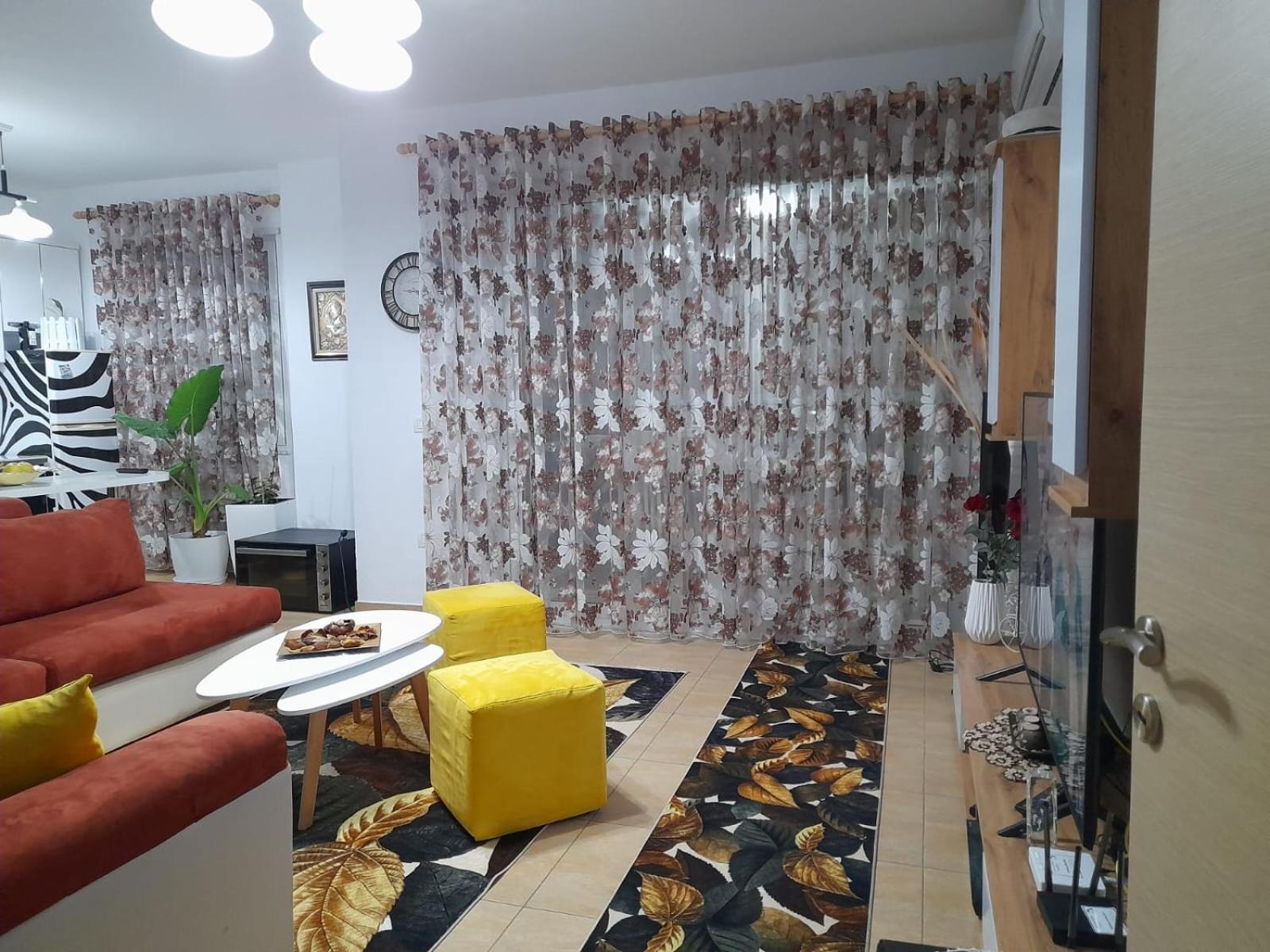 Apartment Xhindole Luxury