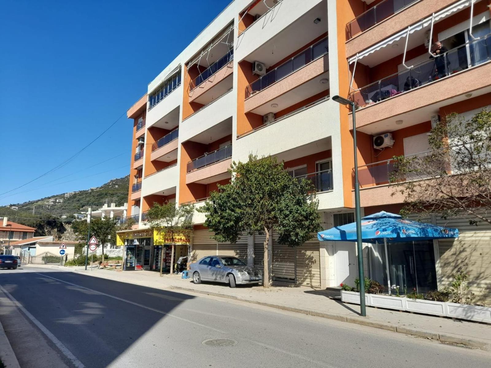 Apartment Xhindole Luxury *